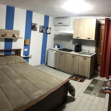 カステッランマーレ・デル・ゴルフォMonolocale Per Vacanzeアパートメント エクステリア 写真